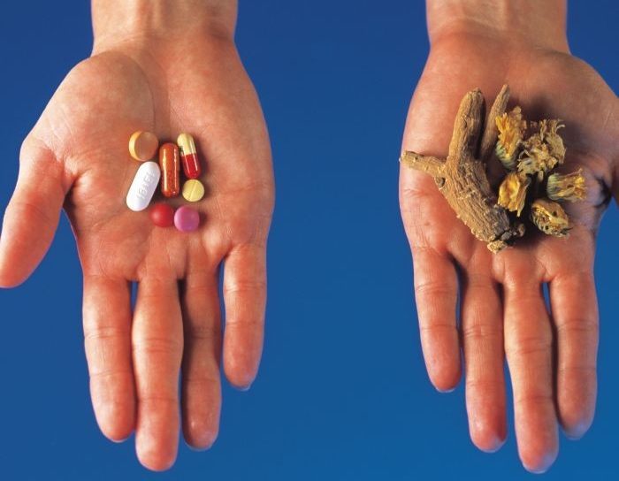 Enjeux et Risques de la combinaison des Médecines Traditionnelles et Modernes dans le suivi du Patient